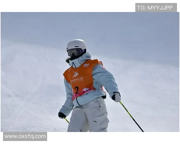 张可欣勇夺自由式滑雪铜牌展现中国选手实力与拼搏精神