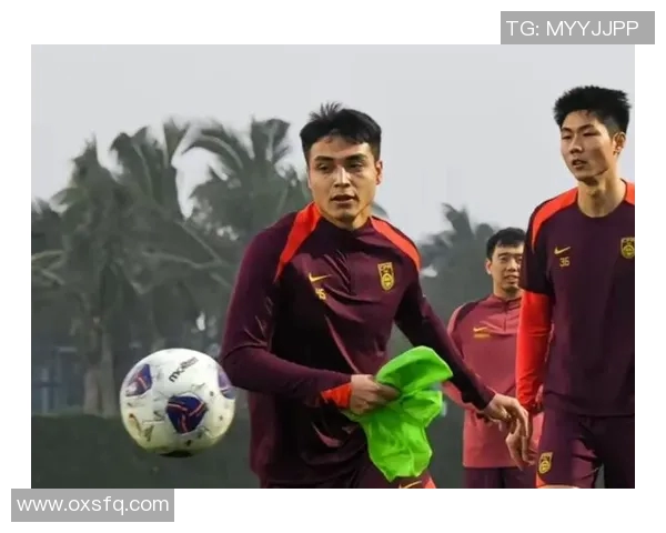 吾米提江传中助攻助力球队逆转胜利展现精彩表现与团队合作精神