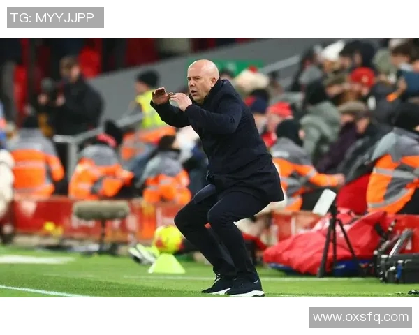 塞维利亚主帅托马斯-莫纳里奥因健康原因离职，球队陷入困境